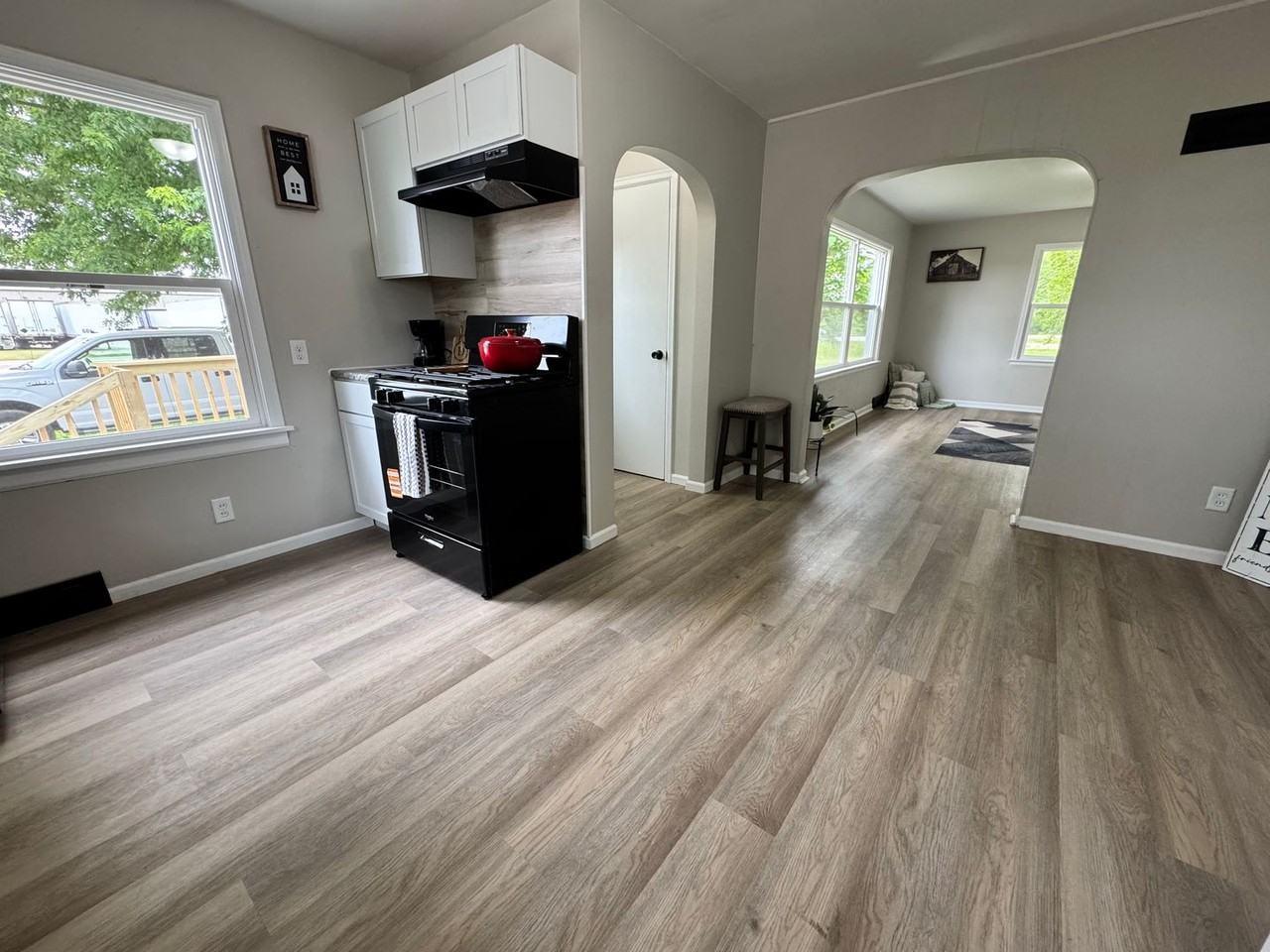 4351 Texas St - Photo 3 of 27