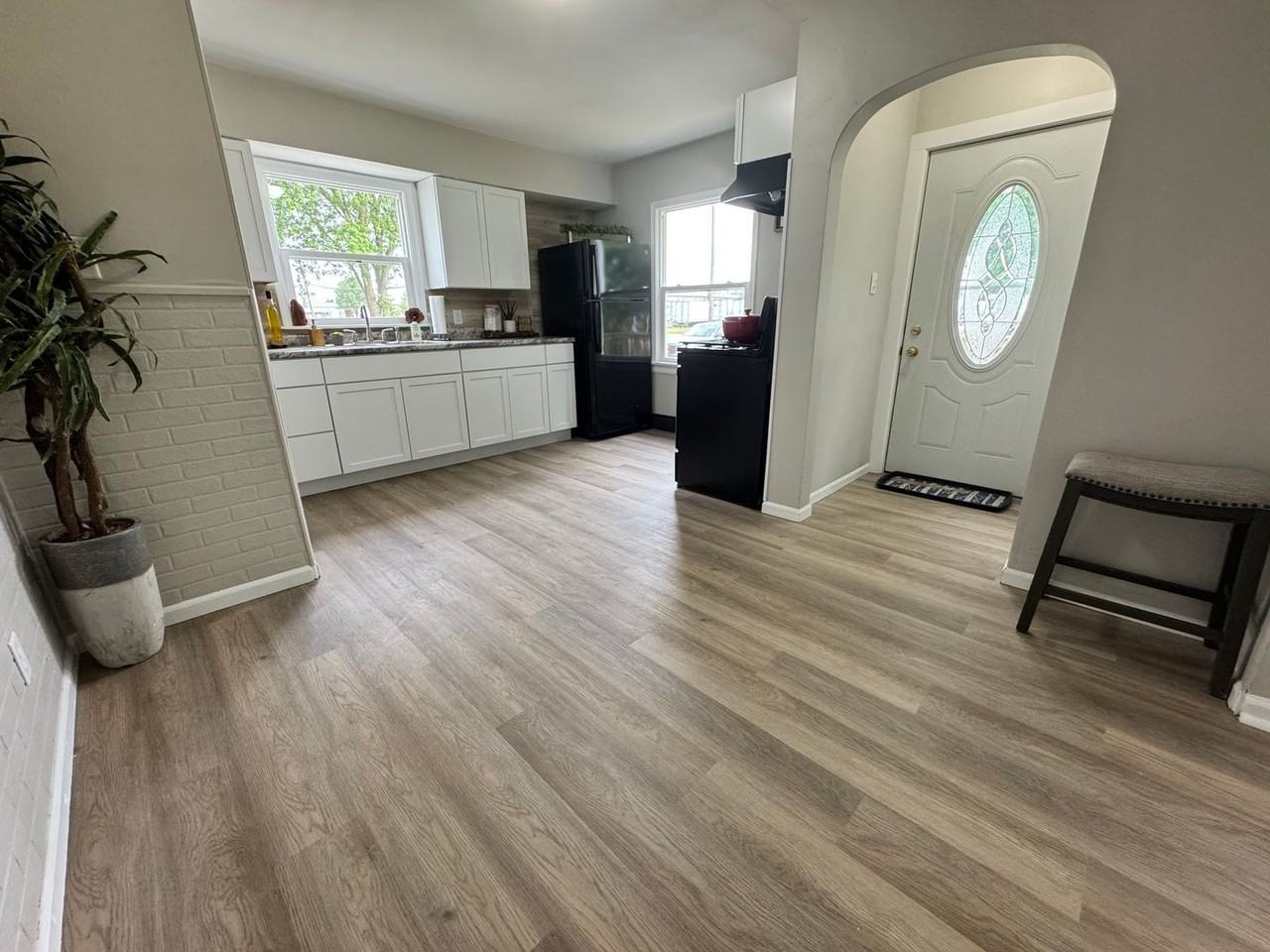 4351 Texas St - Photo 5 of 27