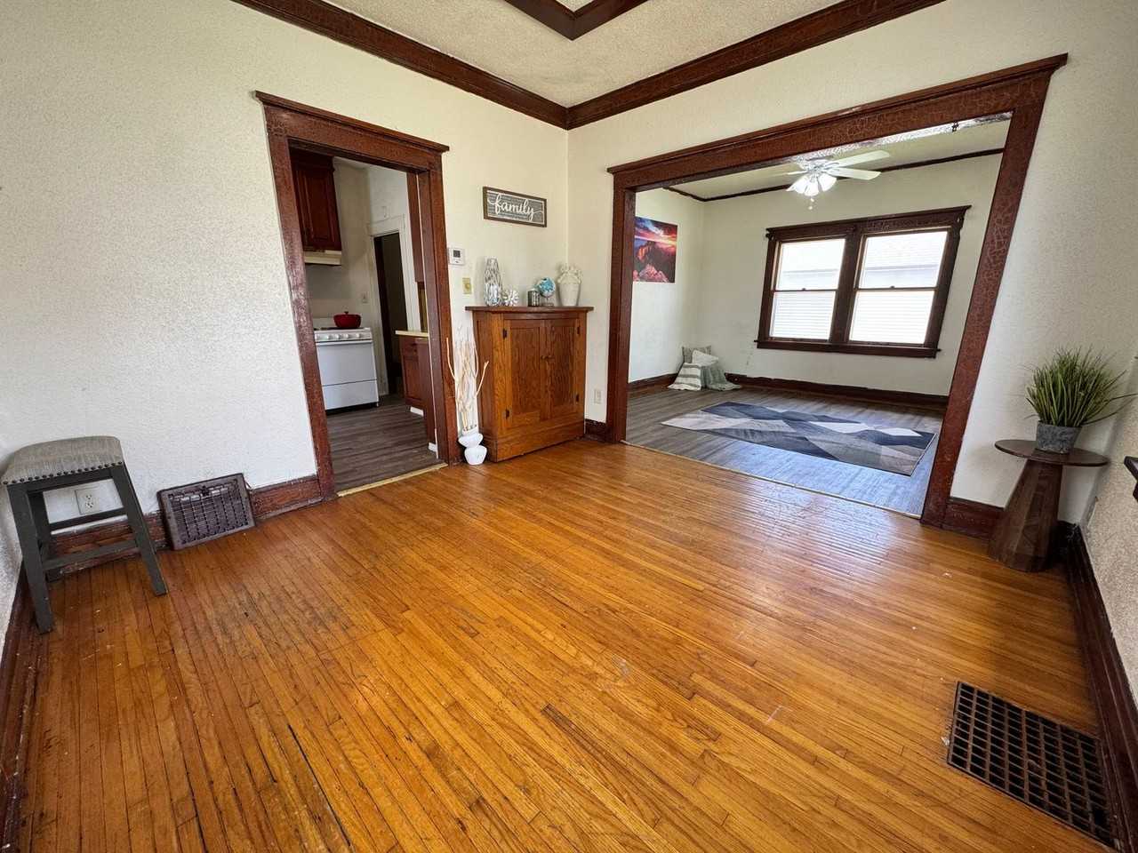 826 Williston Ave - Photo 7 of 30