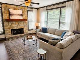 featured image of 10 Bridlewood Ct