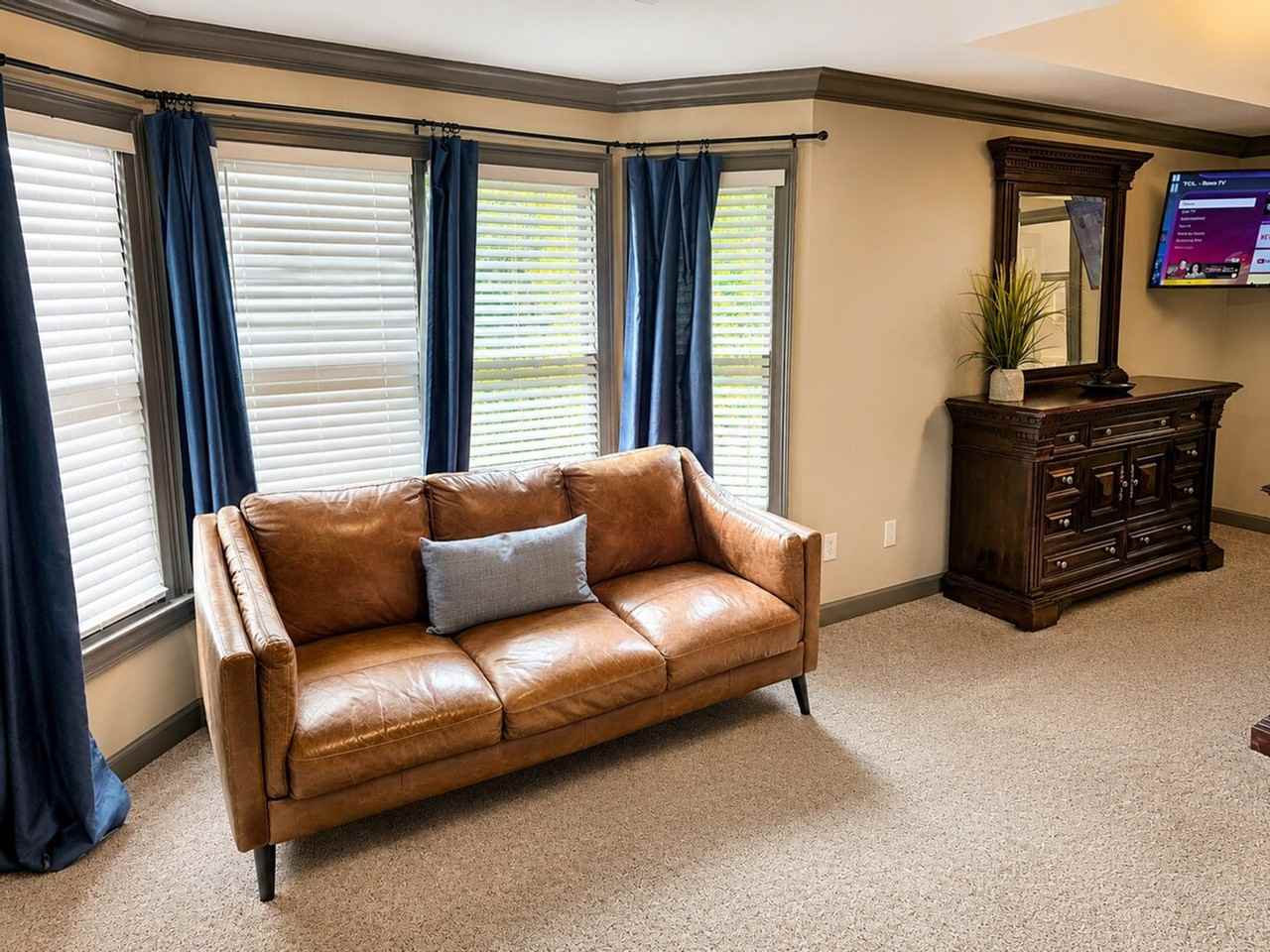 10 Bridlewood Ct #1234828P - Photo 3 of 38