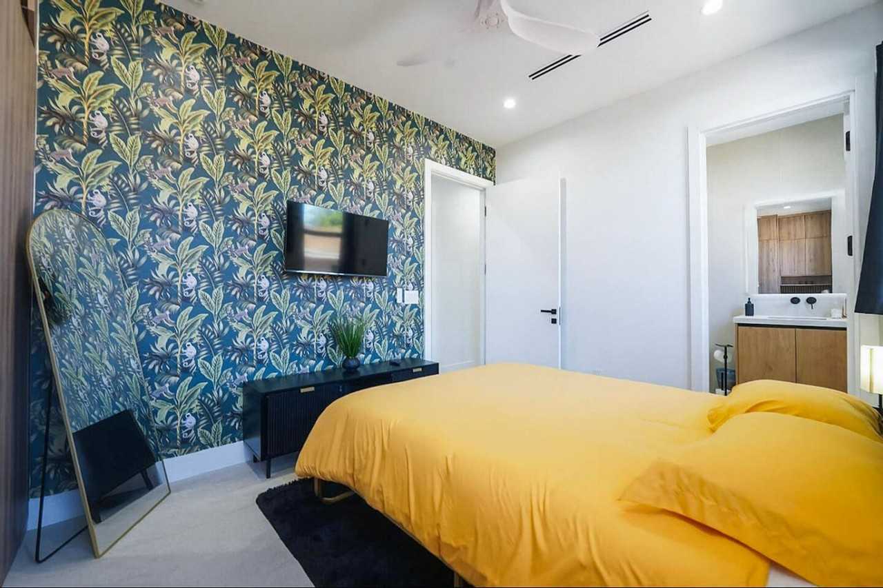1812 Miami Rd #1369667P - Photo 4 of 15