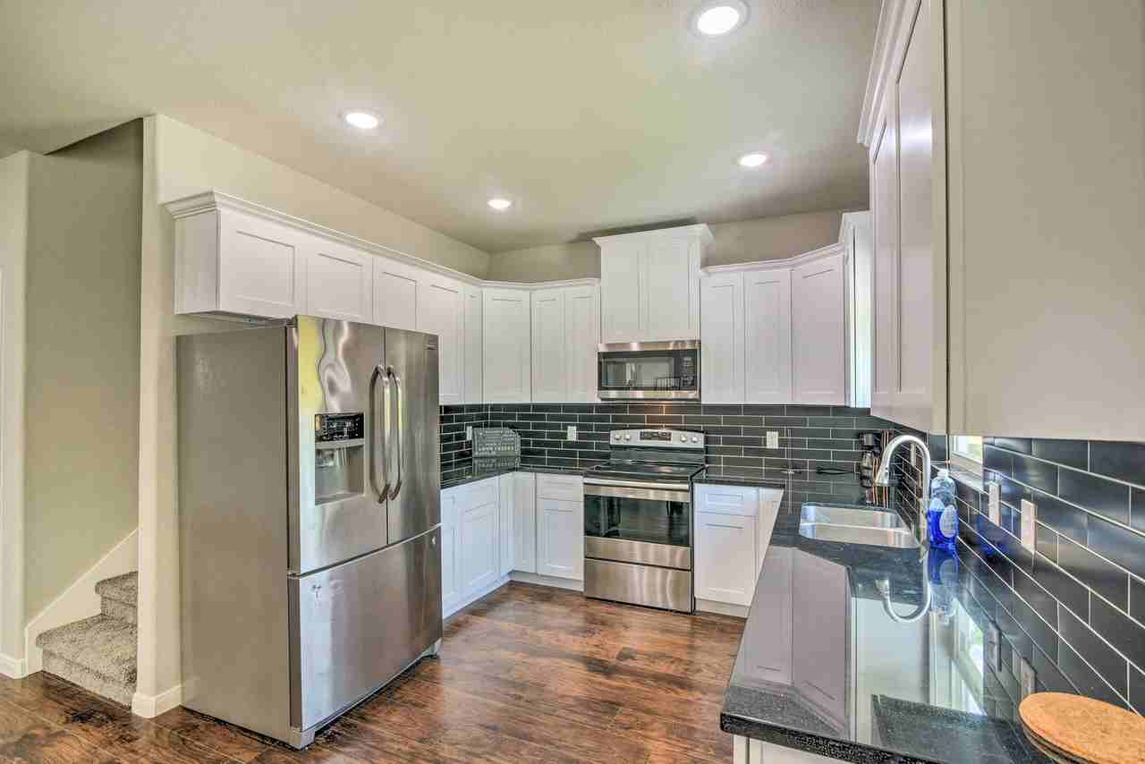 3510 Oleander Ave #1545914P - Photo 7 of 20