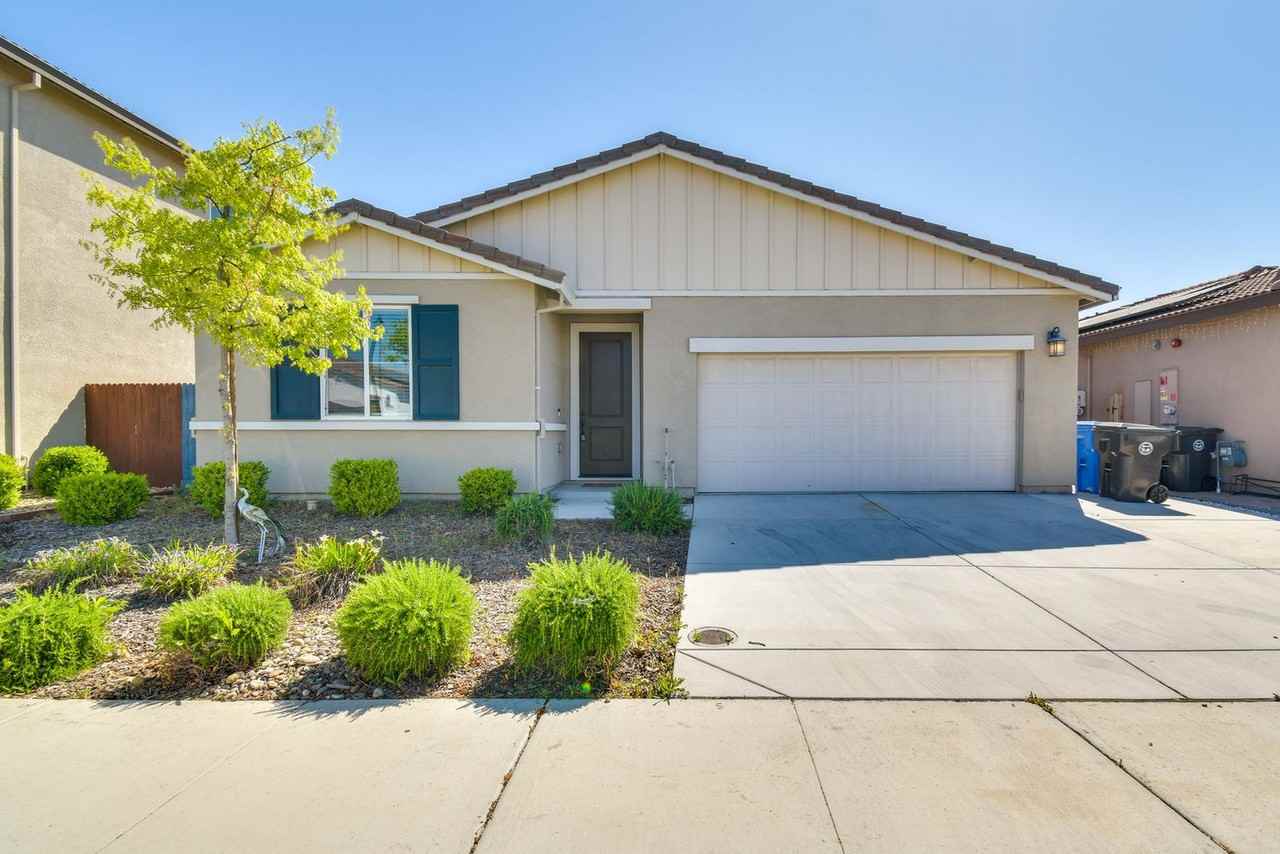 1442 Copperfield Ave #1546322P - Photo 3 of 18