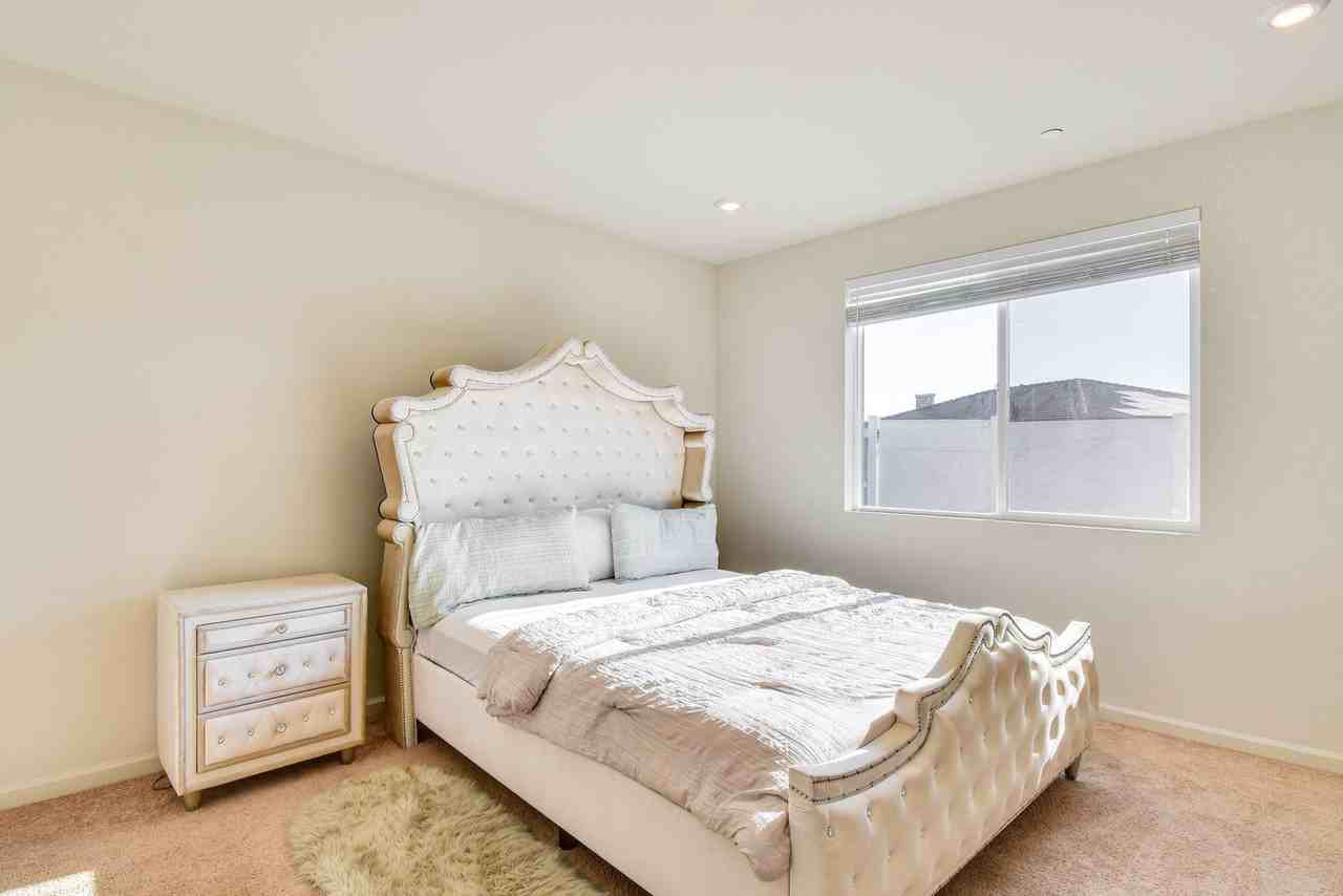 1442 Copperfield Ave #1546322P - Photo 7 of 18