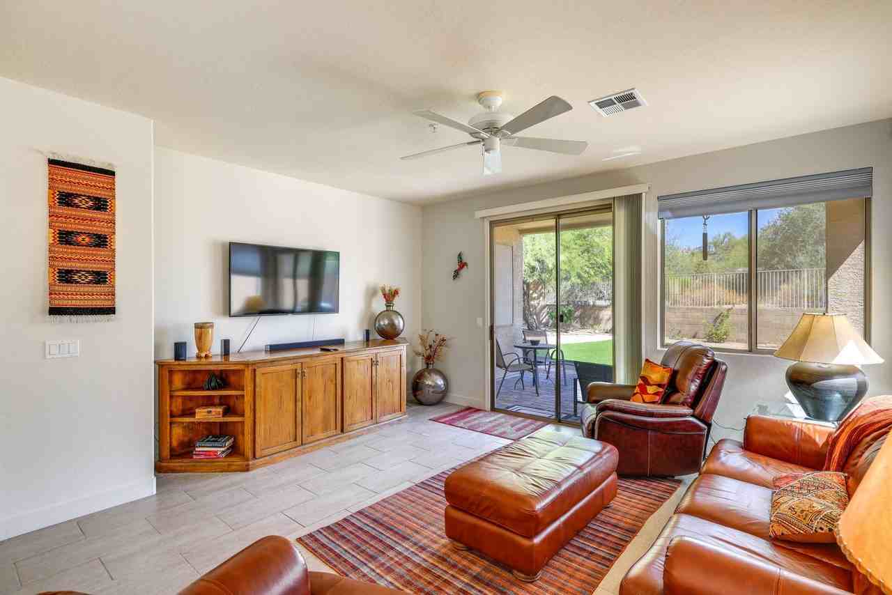 7316 E Whispering Wind Dr #1546348P - Photo 3 of 21