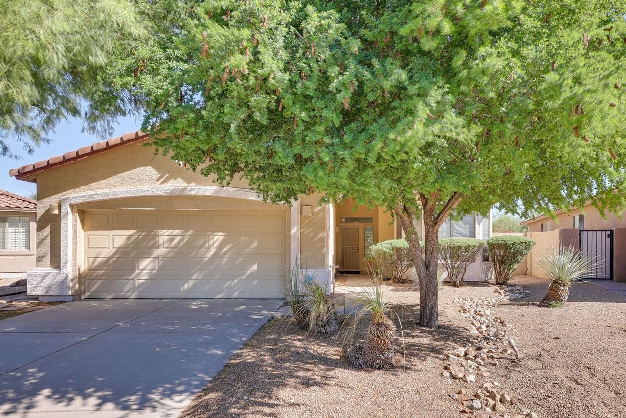 7316 E Whispering Wind Dr #1546348P - Photo 4 of 21