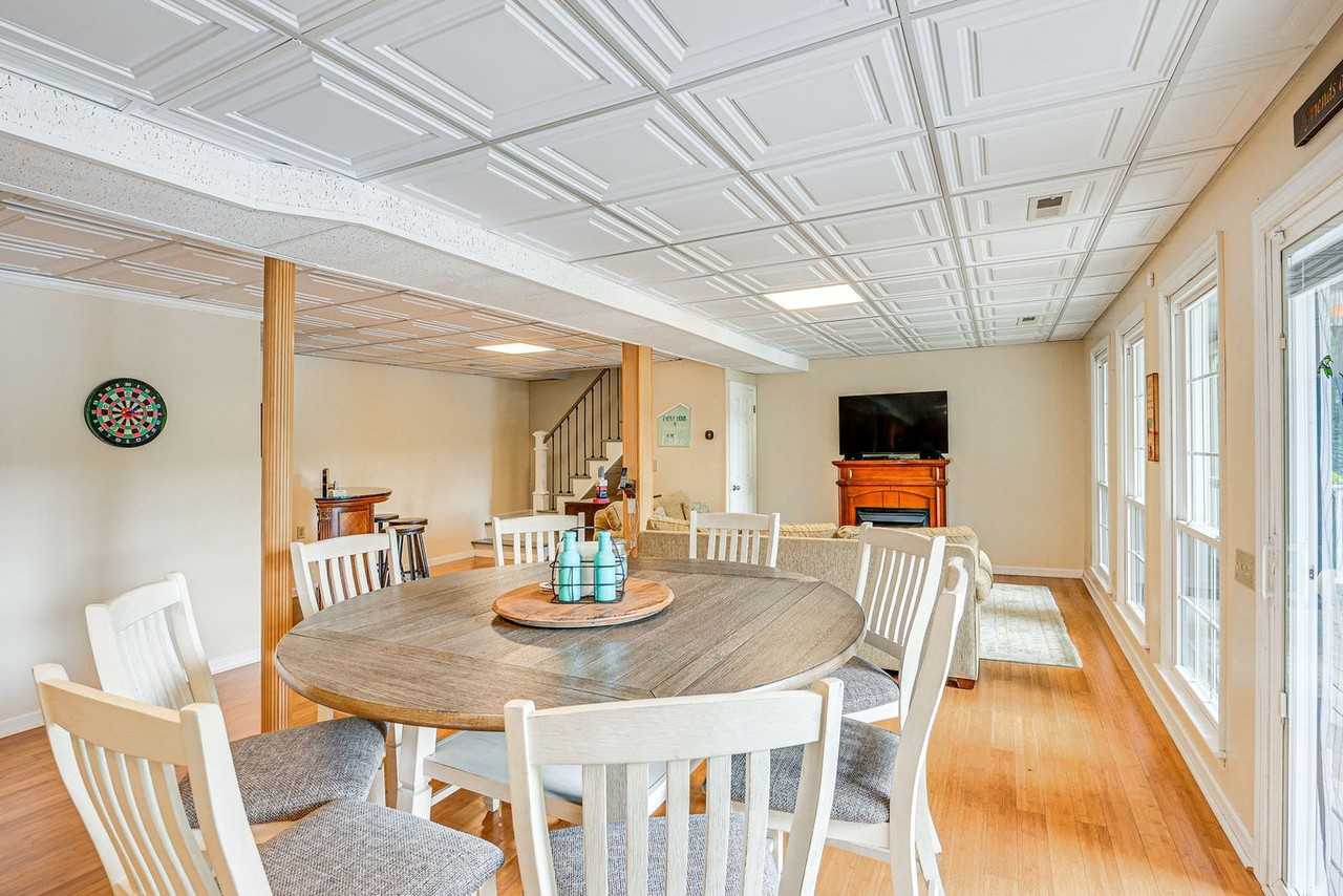 4984 Webster Rd #1546111P - Photo 7 of 29