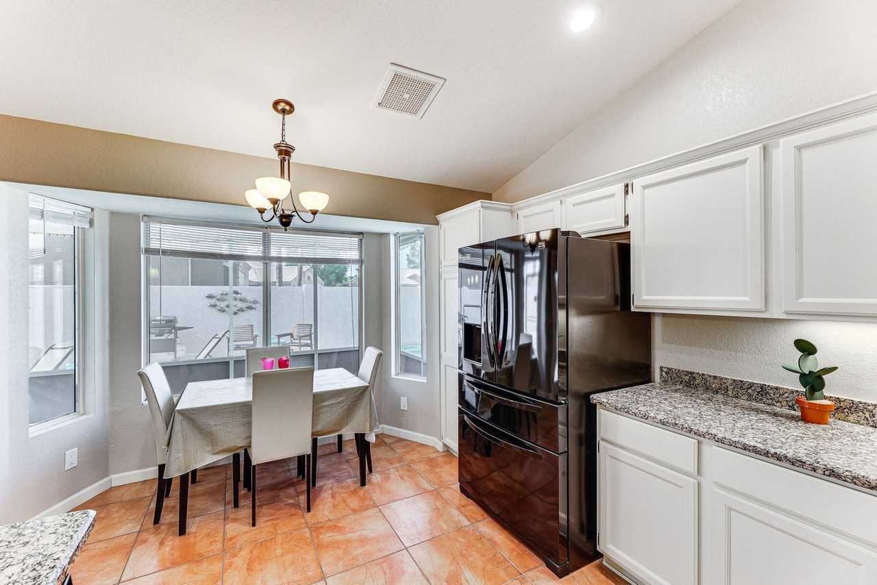 4401 E Stanford Ave #1545846P - Photo 4 of 19
