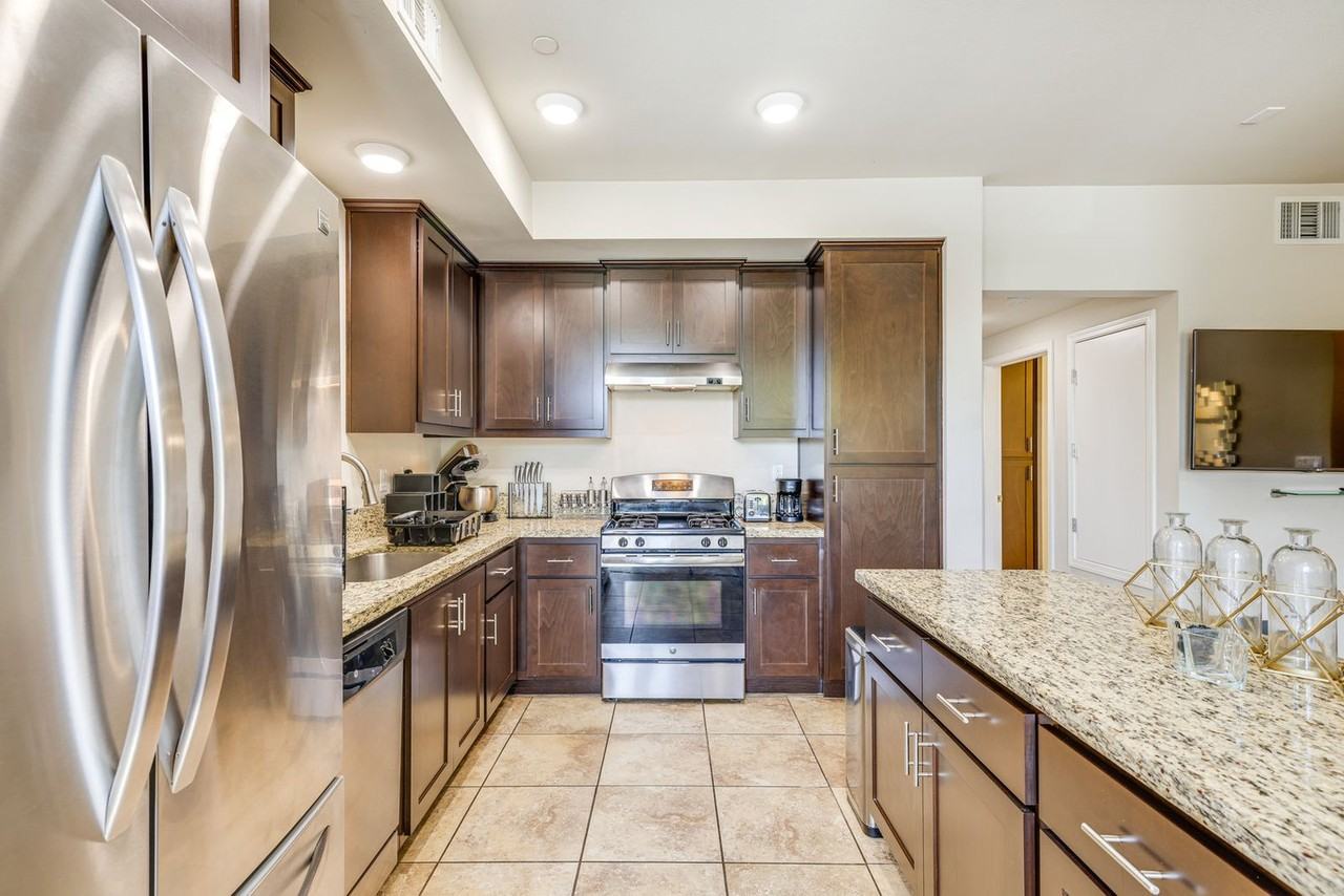 140 Ivy Ave #1545973P - Photo 7 of 19