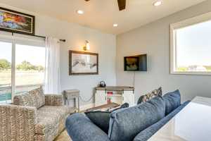 featured image of 6600 Thousand Oaks Dr