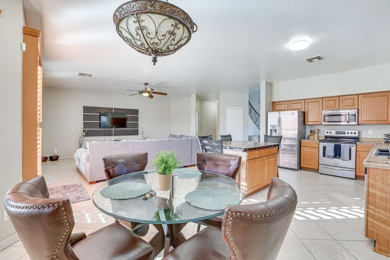 2907 W Carson Rd #1546312P - Photo 3 of 33