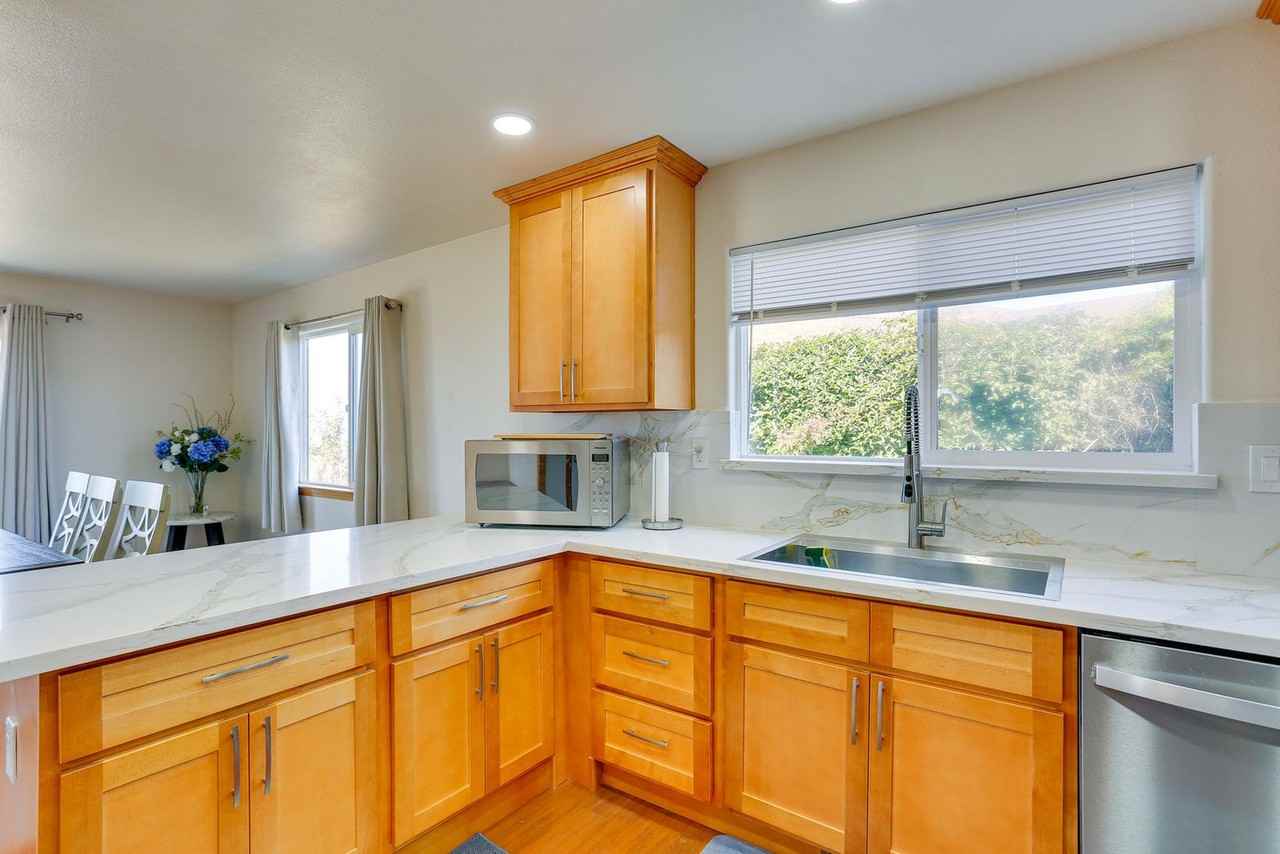 5370 Bay Pointe Ct #1545791P - Photo 6 of 18
