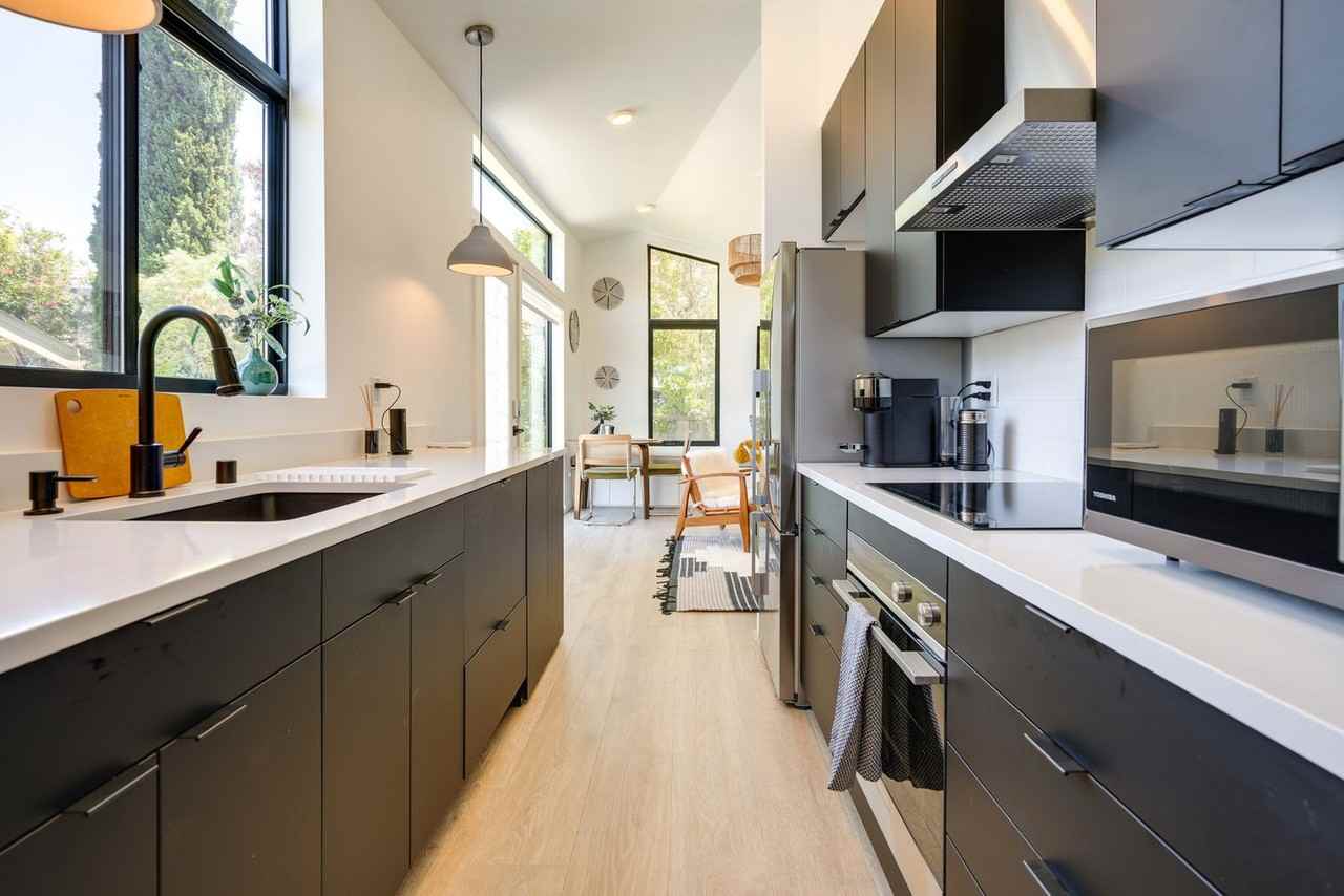 510 Iris St #1545982P - Photo 6 of 19