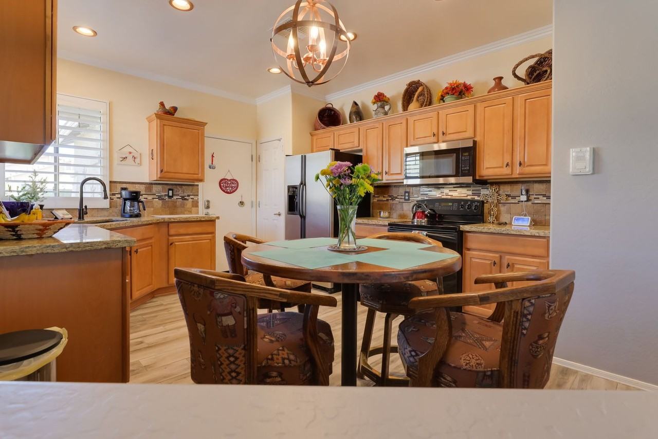 1749 W Owens Way #1545746P - Photo 3 of 23