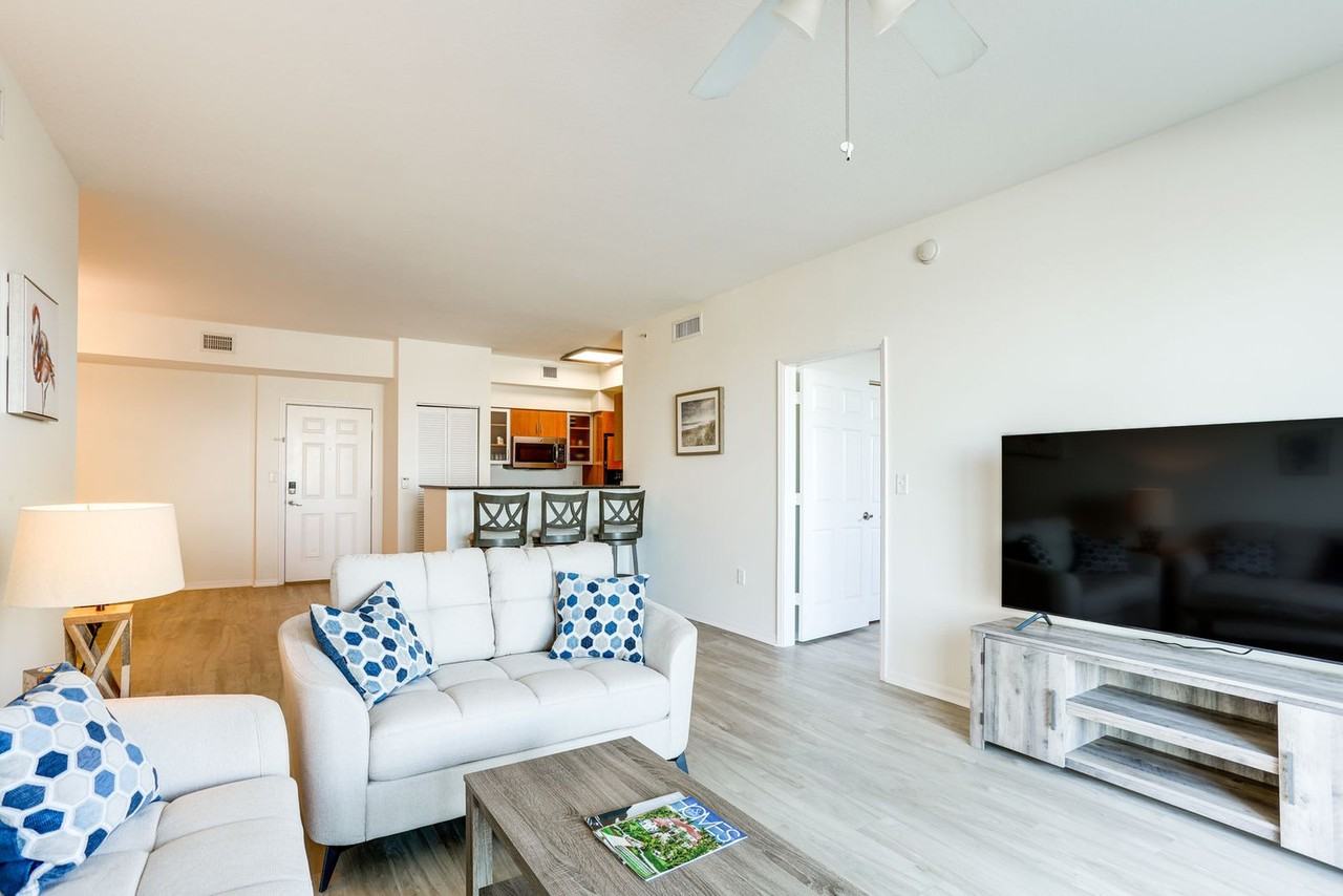 802 W Windward Way #1545847P - Photo 2 of 26