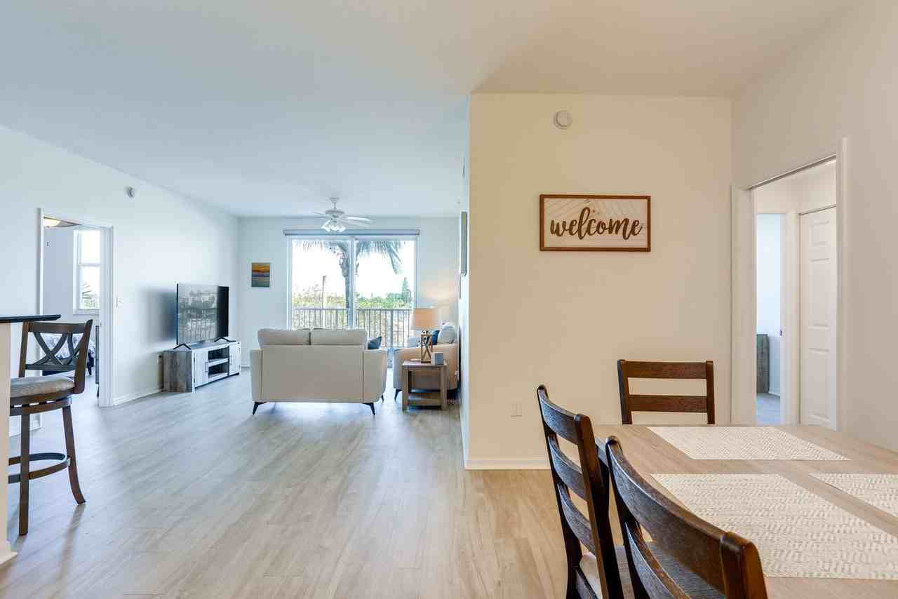 802 W Windward Way #1545847P - Photo 4 of 26