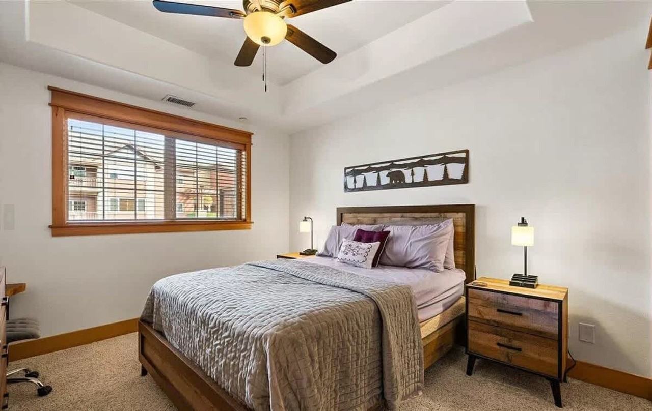2050 N Main St #1542967P - Photo 4 of 10