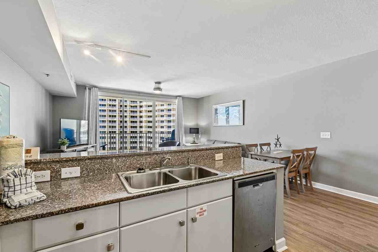 9954 S Thomas Dr #1523312P - Photo 7 of 21