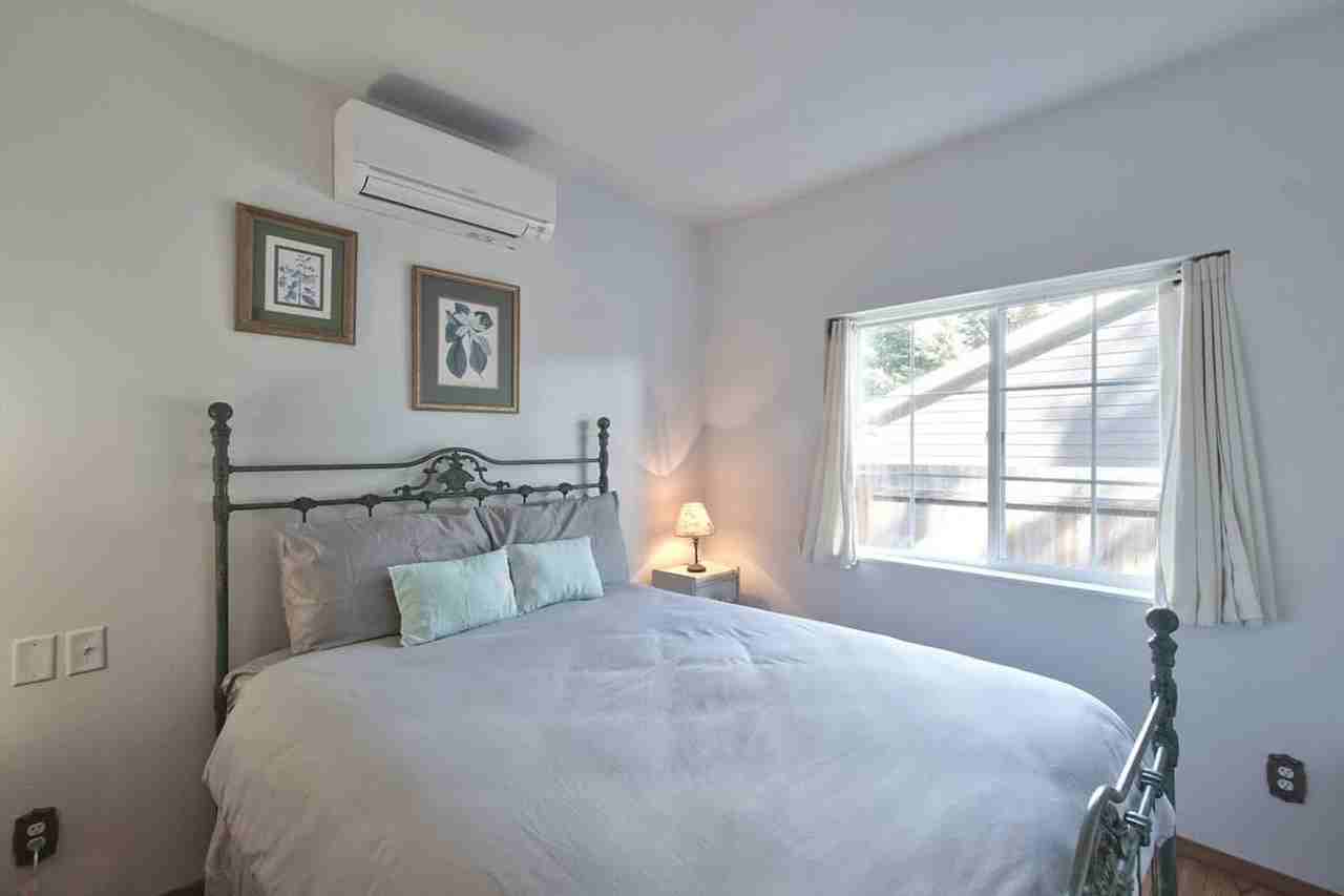 925 Sw Fleishauer Ln #1550283P - Photo 4 of 27