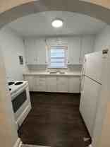 48 Bond St E - Photo 1 of 1