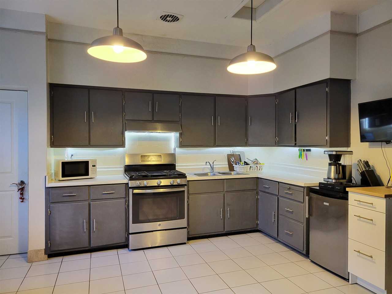 624 Hamilton Road - Photo 3 of 6