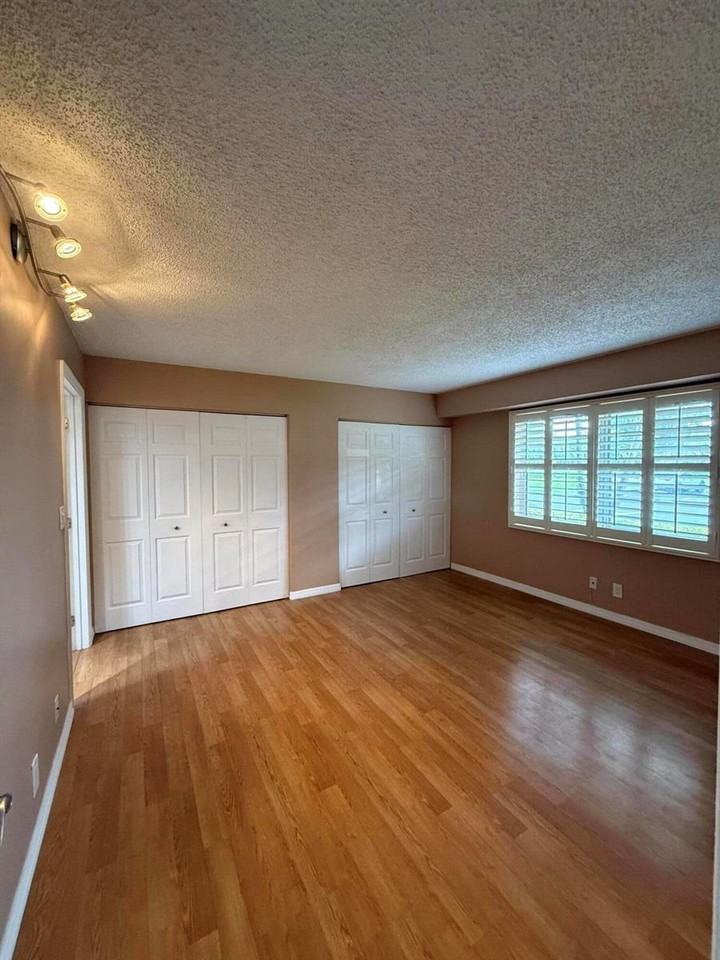 3001 West Rolling Hills Circle #108 - Photo 6 of 7
