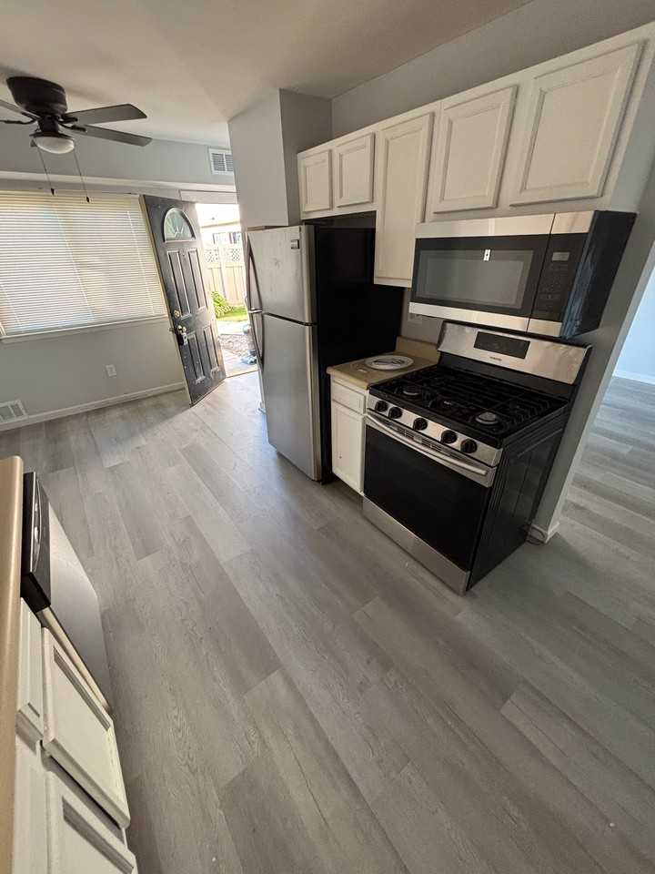 24865 Mayfair St #1 - Photo 2 of 7