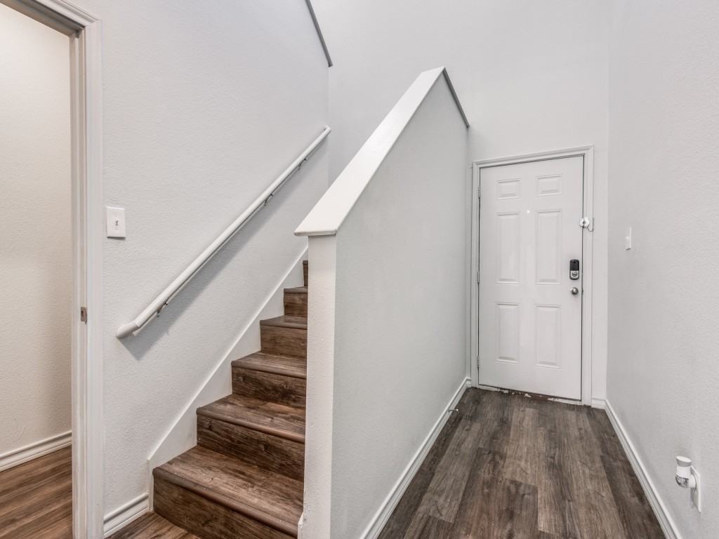 1950 Melrose St #1950 - Photo 3 of 23