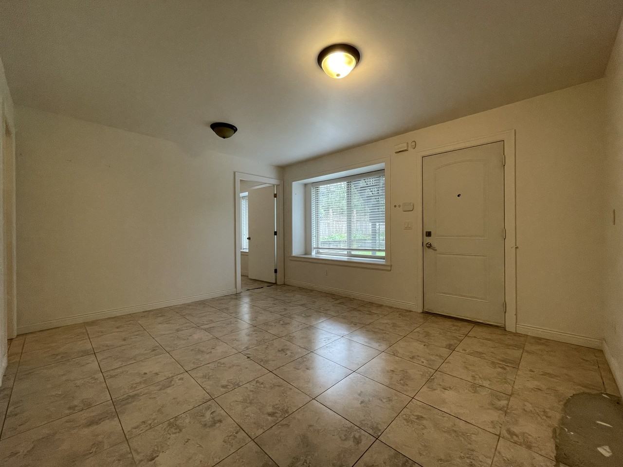 4861 Inman Avenue - Photo 2 of 10