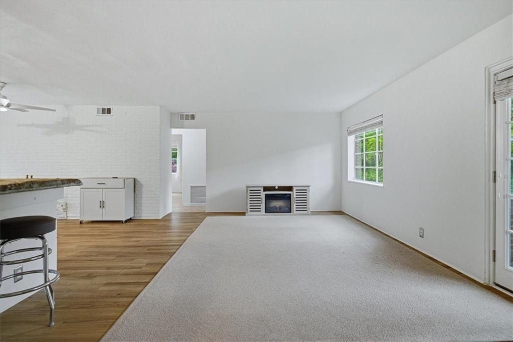 1381 Normandy Dr Ne ##2 - Photo 3 of 20