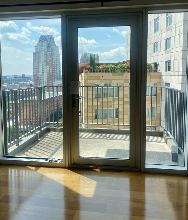 100 Exchange St - Photo 7 of 33
