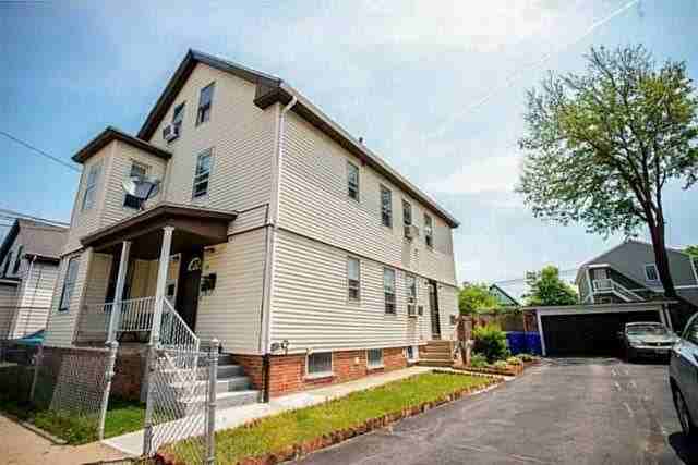 49 Ivy St