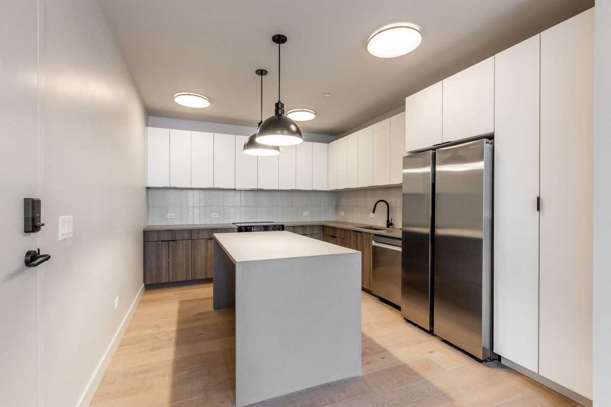 1706 Sherman Ave - Photo 3 of 6