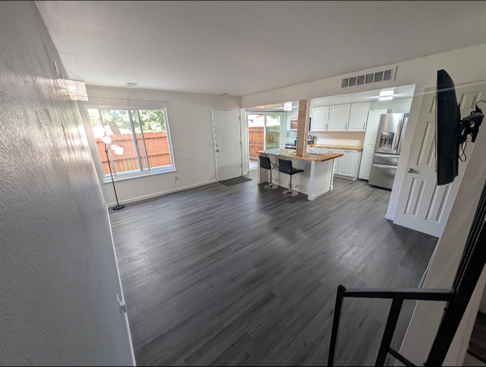 7998 Chase Cir - Photo 2 of 4