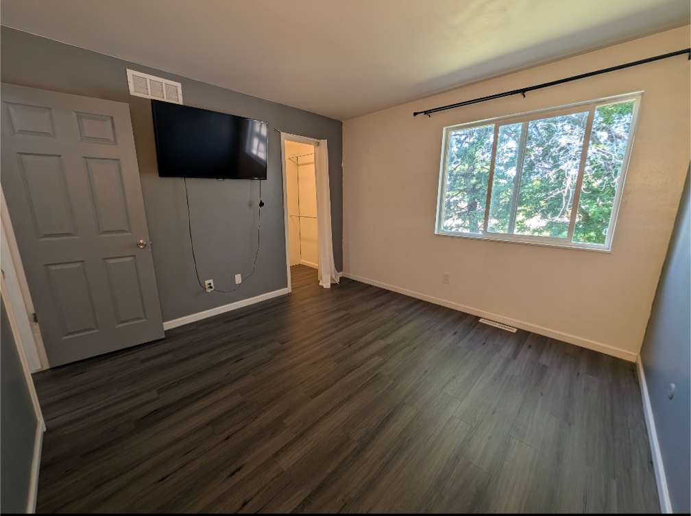 7998 Chase Cir - Photo 3 of 4