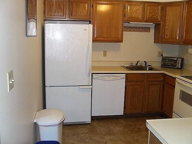 227 Main St ##220 - Photo 3 of 14