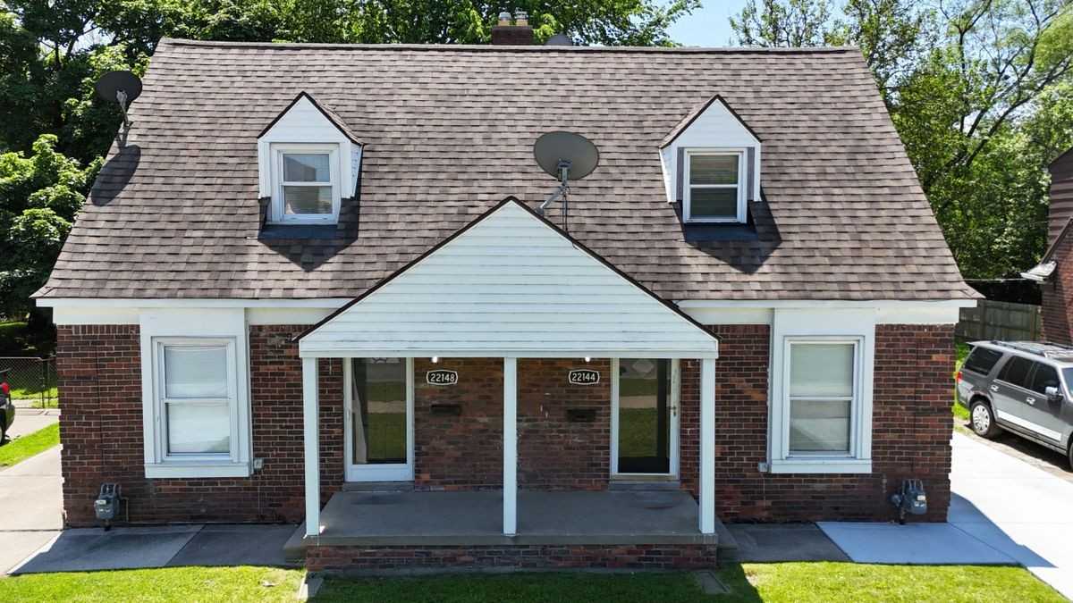 22148 Moross Rd - Photo 3 of 16