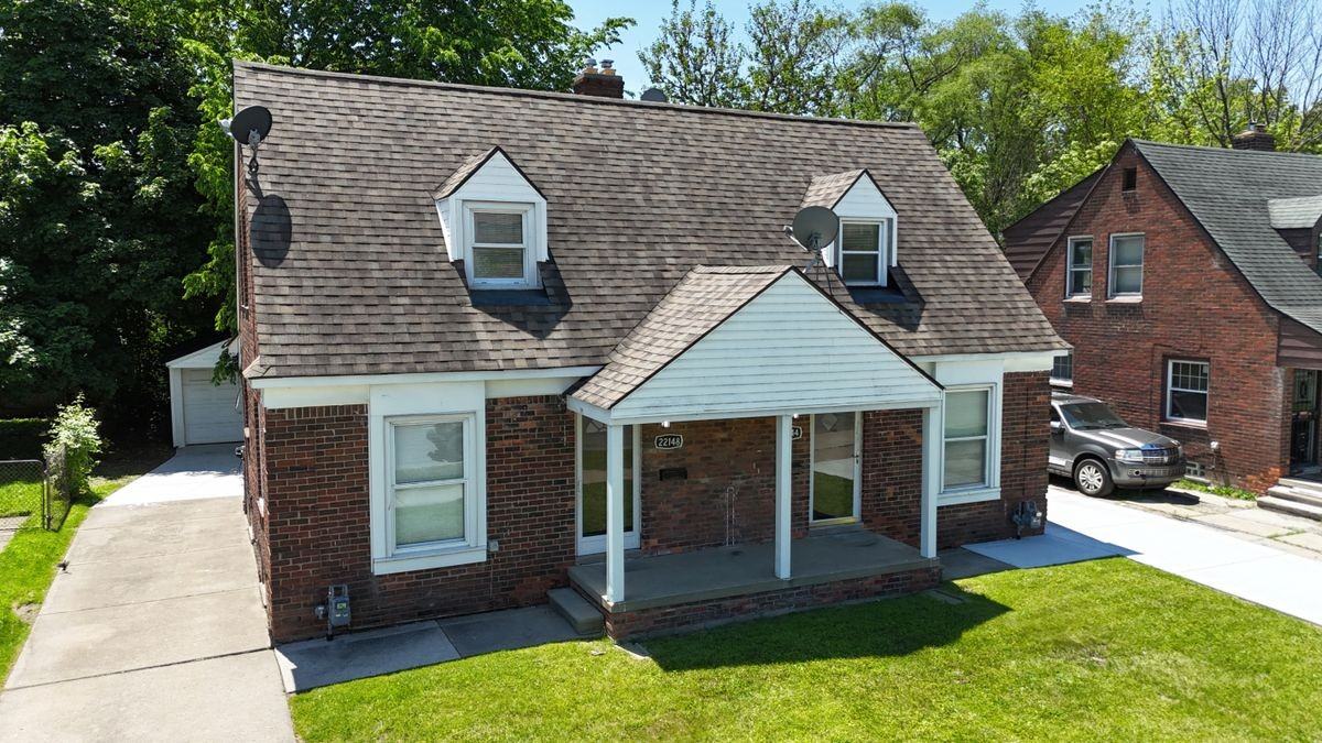 22148 Moross Rd - Photo 4 of 16