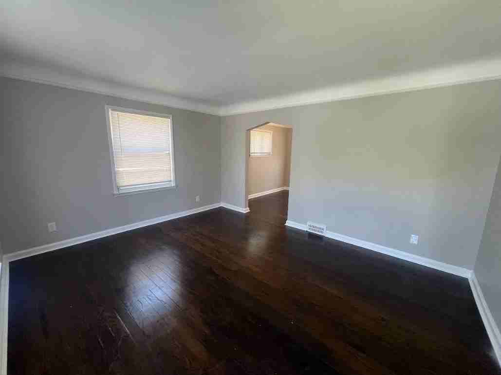 22148 Moross Rd - Photo 5 of 16