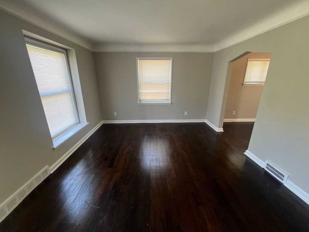 22148 Moross Rd - Photo 6 of 16