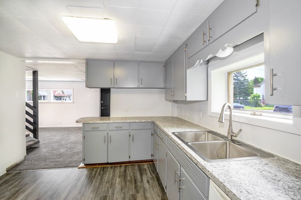403 12th St Sw - Photo 5 of 13