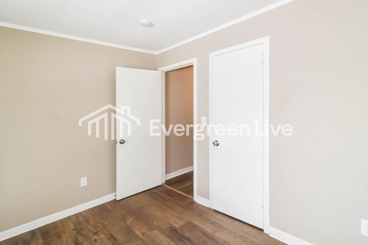 449 Forest Hills Dr - Photo 7 of 15