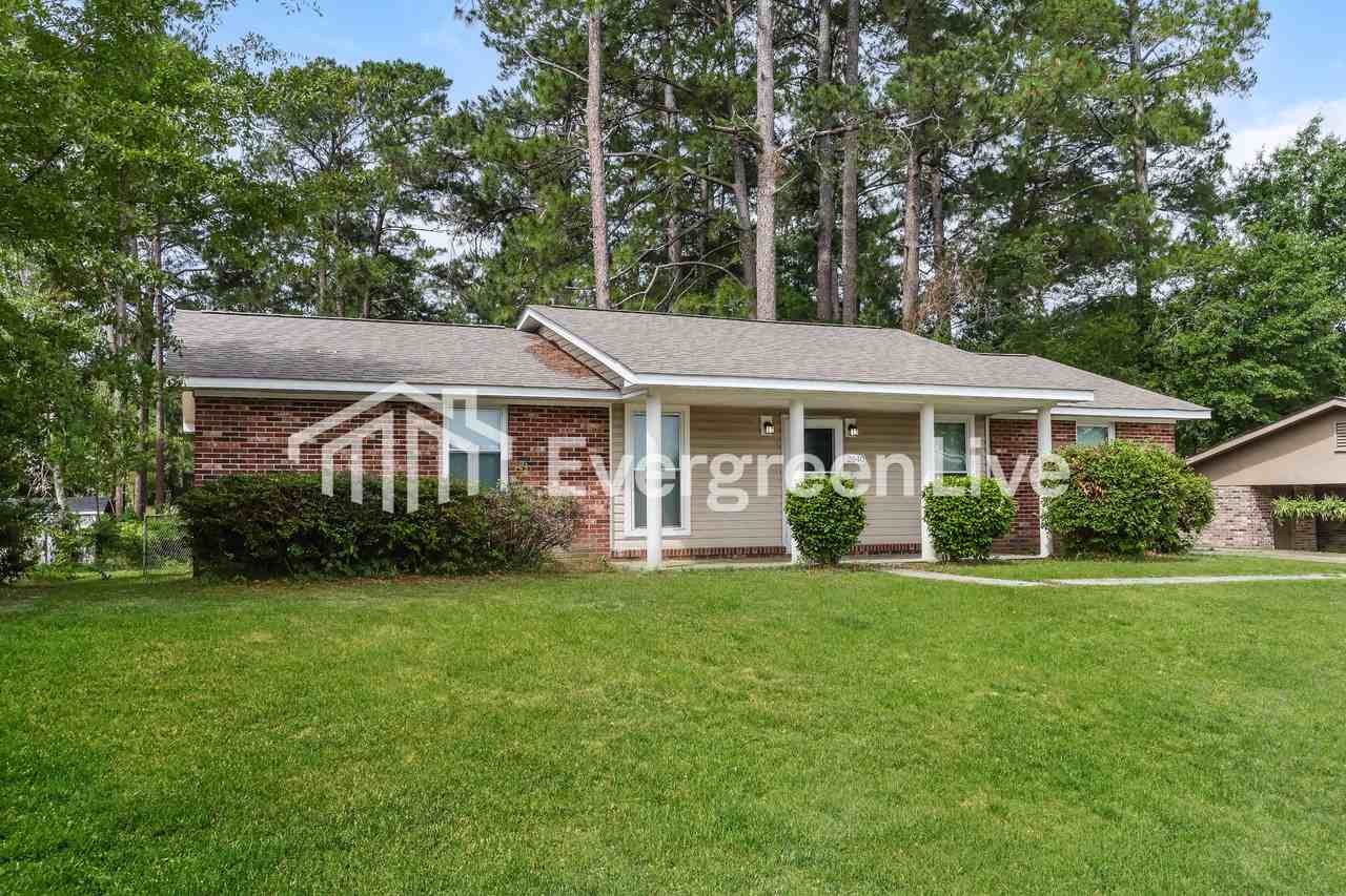 2640 Crosscreek Rd - Photo 2 of 15