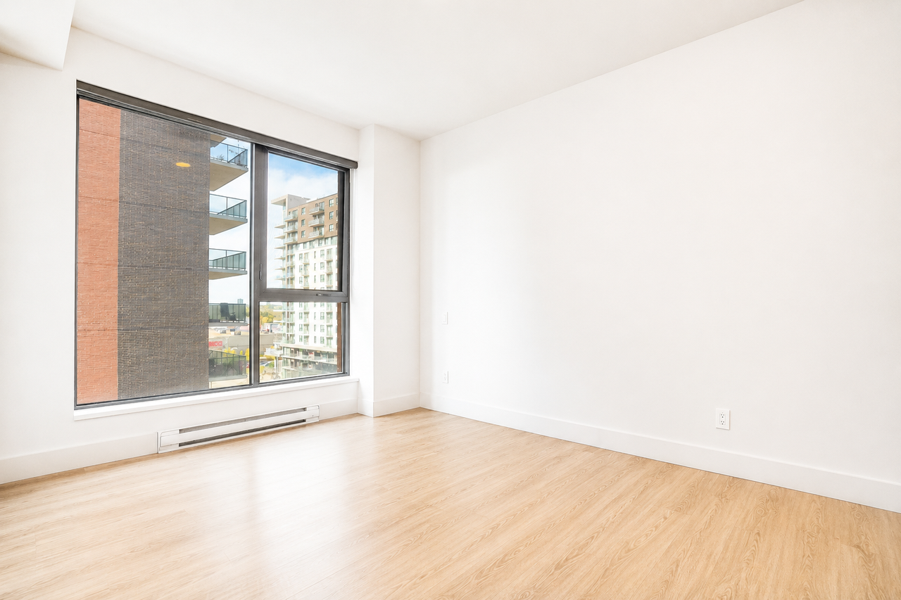 1700 Boulevard Angrignon #602 - Photo 4 of 35