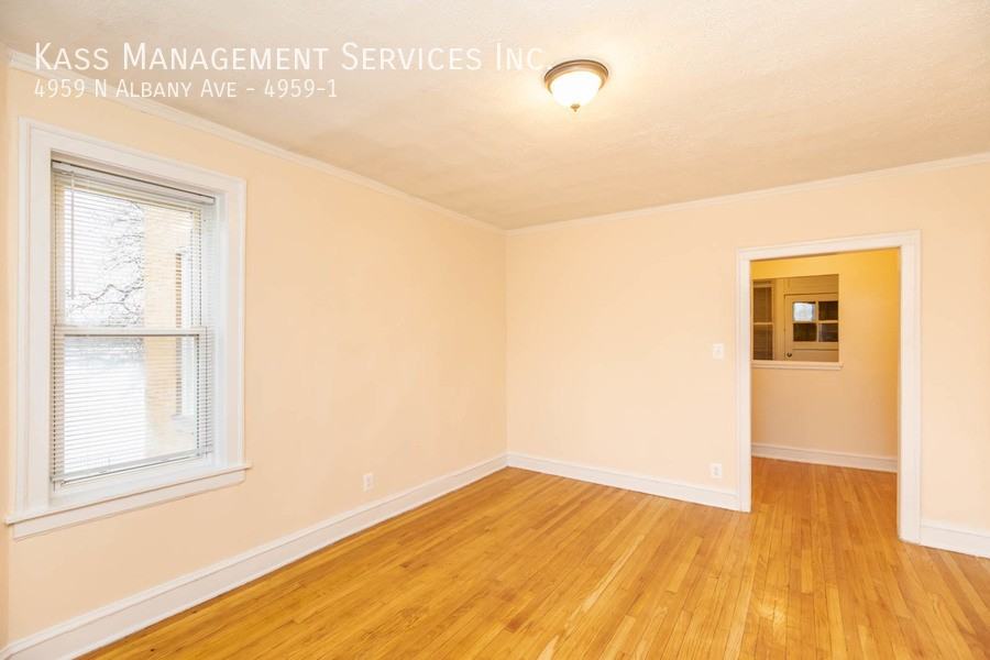 4959 N Albany Ave #4959-1 - Photo 5 of 10