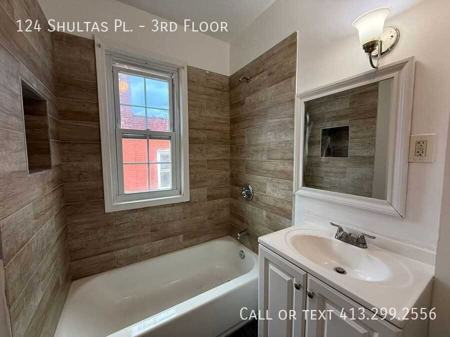 124 Shultas Pl #3rdFL - Photo 5 of 14