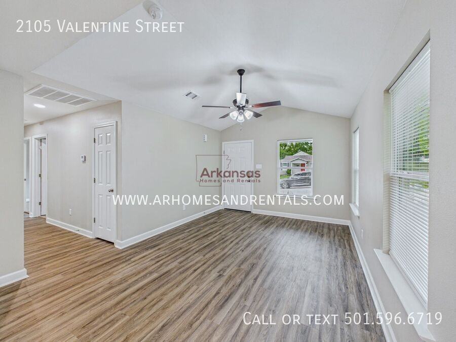 2105 S Valentine St - Photo 2 of 16
