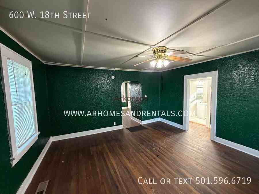600 W 18th St - Photo 3 of 13