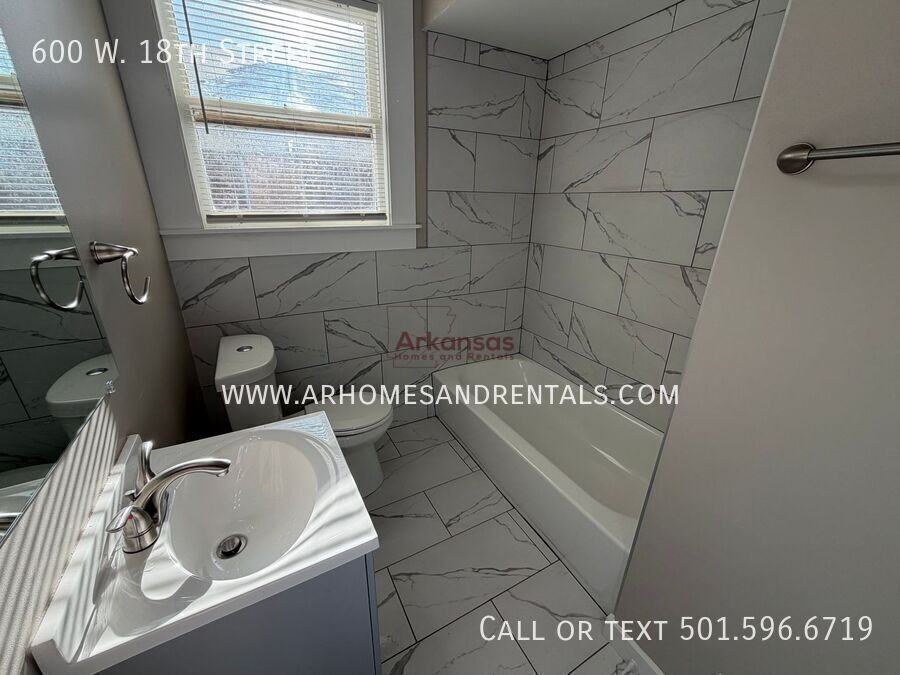 600 W 18th St - Photo 7 of 13